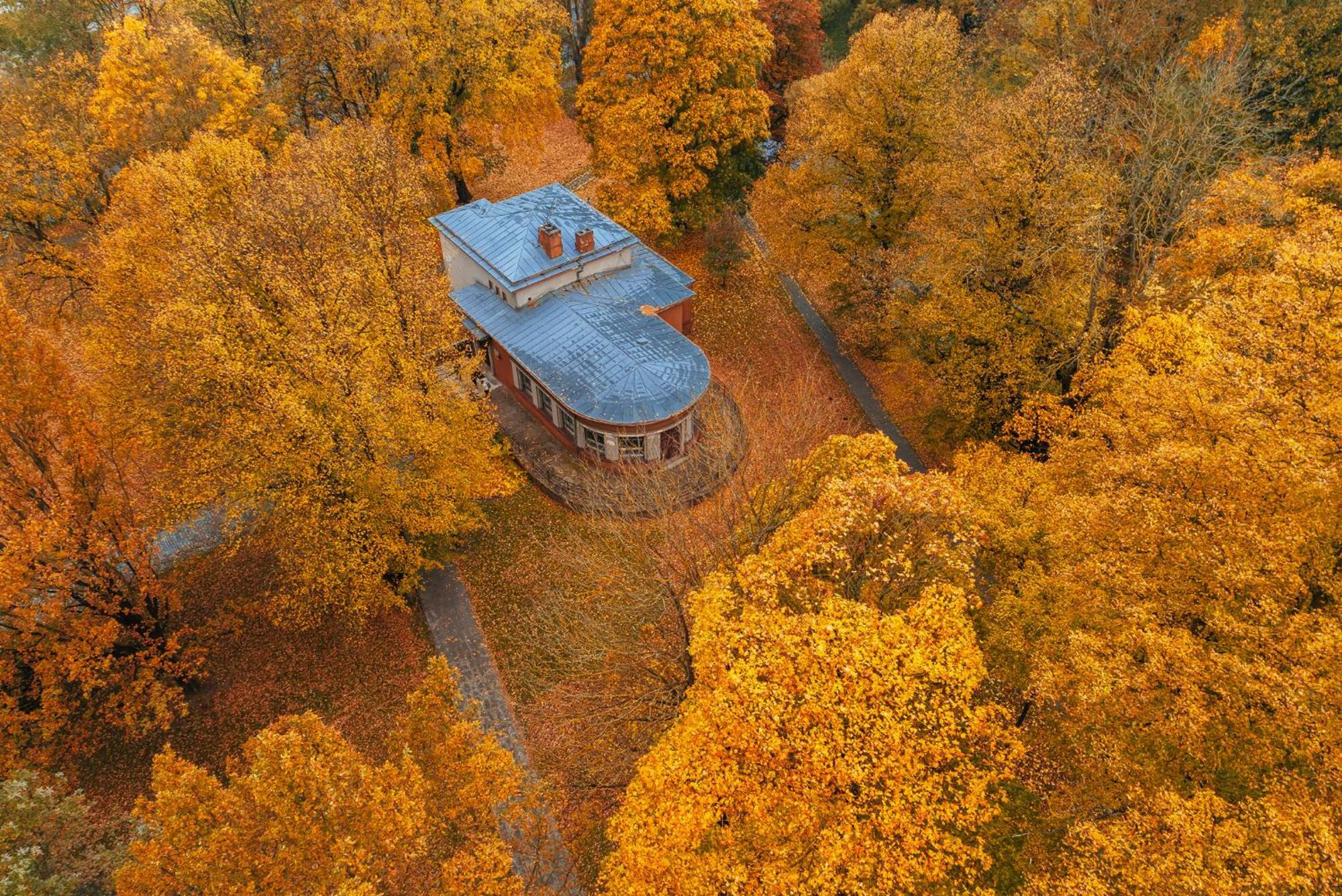 Hotel Єлгава Екстер'єр фото